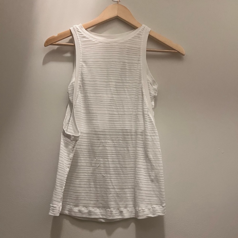 Lululemon Muscle tank, size 2